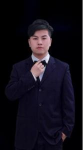 教學校長--殷 越